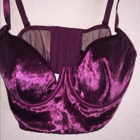 Victoria’s Secret Velvet Push Up Balconette - Picture 4 of 4